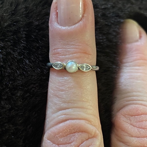 Pandora pearl and silver ring - Picture 3 of 3